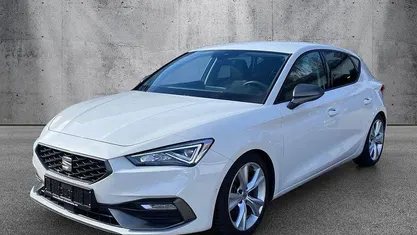 Gebraucht Seat Leon FR 131 PS (96 kW) 2020 "candy" weiss Limousine