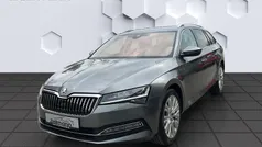 Grau Gebraucht 2023 Skoda Superb Style Kombi | 34.977 € (Fairer Preis)
