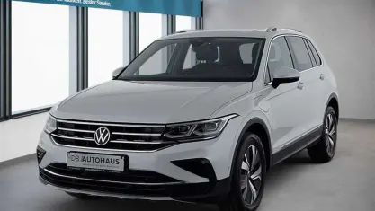 Gebraucht VW Tiguan Elegance 245 PS (180 kW) 2022 Weiß SUV