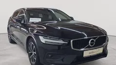 Gebraucht 2020 Volvo V60 Momentum Kombi | 23.590 € (Guter Preis)