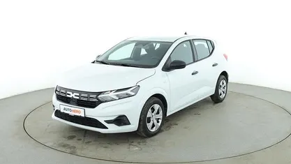 Gebraucht Dacia Sandero Essentiel 91 PS (66 kW) 2025 Weiß Limousine