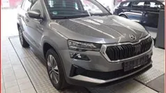 Graphitegrau Gebraucht 2022 Skoda Karoq Tour SUV | 23.980 € (Guter Preis)