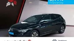 Gebraucht 2024 VW Golf VIII Move Limousine | 27.950 € (Fairer Preis)