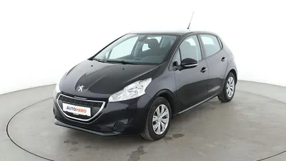 Schwarz Gebraucht 2014 Peugeot 208 Active Kleinwagen | 7.220 € (Etwas zu teuer)