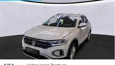 Ascotgrau Gebraucht 2024 VW T-Roc Life SUV | 26.980 € (Guter Preis)