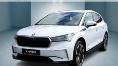Weiß (moonweiss metallic (weiß)) Gebraucht 2022 Skoda Enyaq iV Suite SUV | 37.950 € (Fairer Preis)