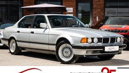 Gebraucht BMW 750 299 PS (219 kW) 1990 Sterlingsilber metallic Limousine