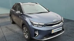 Blau Gebraucht 2023 Kia Stonic Spirit SUV | 22.460 € (Fairer Preis)