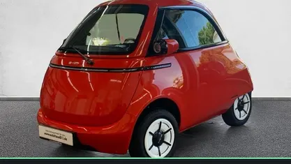 Gebraucht Micro Microlino 13 kW (18 PS) 2024 Milano rot monocolor Kleinwagen