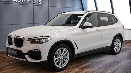 Weiß Gebraucht 2021 BMW X3 Advantage SUV | 29.980 € (Fairer Preis)