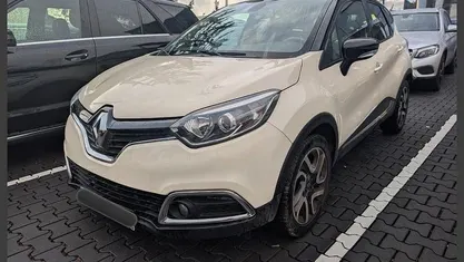 Gebraucht Renault Captur Intens 120 PS (88 kW) 2015 Gelb SUV