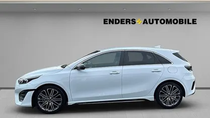 Neu Kia Ceed GT GT-Line 140 PS (102 kW) 2025 Wd) casa white s (weiss Limousine