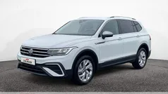 Weiß Gebraucht 2024 VW Tiguan Allspace Life SUV | 35.770 € (Guter Preis)