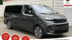 Titanium grau Neu 2025 Peugeot Traveller Premium Van / Kleinbus | 46.990 € (Superpreis)