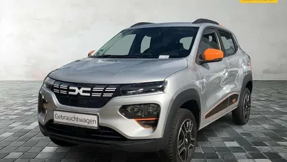 Lightninggrau Gebraucht 2023 Dacia Spring Essentiel Kleinwagen | 12.498 € (Fairer Preis)
