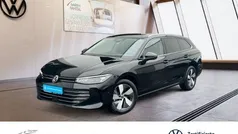 Schwarz Gebraucht 2024 VW Passat Business Kombi | 37.250 € (Fairer Preis)