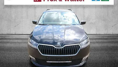 Schwarz Gebraucht 2022 Skoda Fabia Ambition Kleinwagen | 15.900 € (Fairer Preis)