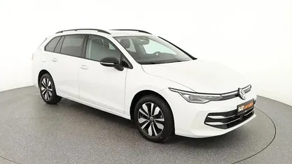 Gebraucht VW Golf VIII Goal 110 PS (80 kW) 2025 Weiß Kombi