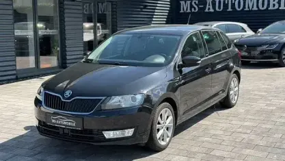 Usata Skoda Rapid Joy 90 CV (66 kW) 2016 Nero Utilitaria