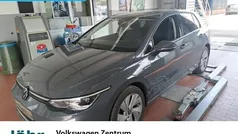 Delfingrau metallic Gebraucht 2022 VW Golf VIII Style Limousine | 27.980 € (Fairer Preis)