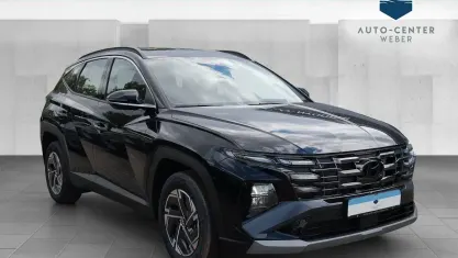Neu Hyundai Tucson Select 150 PS (110 kW) 2026 Schwarz SUV
