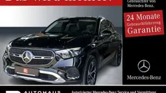 Black metallic Gebraucht 2024 Mercedes GLC300e SUV | 64.700 € (Guter Preis)
