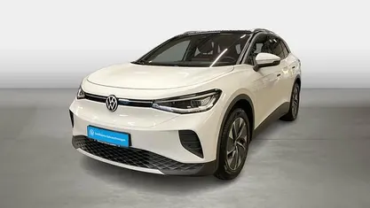 Gletscherweiß schwarz Gebraucht 2025 VW ID.4 Pro SUV | 38.220 € (Fairer Preis)