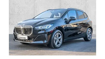 Schwarz Gebraucht 2022 BMW 218 Active Tourer Performance Van / Kleinbus | 23.495 € (Fairer Preis)