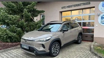 Gebraucht 2025 Toyota Corolla Cross Style SUV | 34.390 € (Guter Preis)