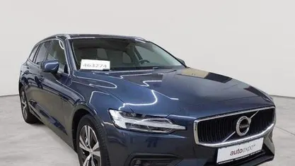 Denim blaumetallic Gebraucht 2020 Volvo V60 Momentum Kombi | 25.890 € (Superpreis)