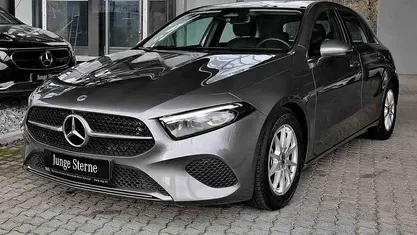 Metalliclack mountaingrau Gebraucht 2023 Mercedes A180 Progressive Limousine | 27.490 € (Fairer Preis)