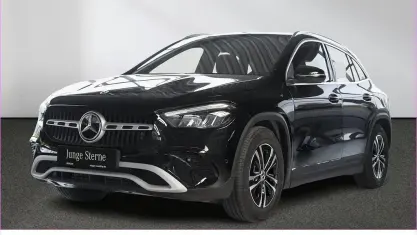 Gebraucht Mercedes GLA200 163 PS (119 kW) 2025 Unilack nachtschwarz SUV