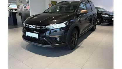 Gebraucht 2025 Dacia Jogger Expression Van / Kleinbus | 23.269 € (Fairer Preis)