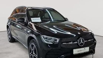 Gebraucht Mercedes GLC300e AMG line 211 PS (155 kW) 2021 Obsidianschwarz metallic SUV