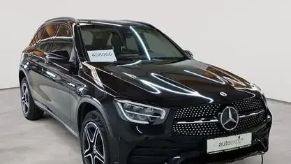 Second-hand Mercedes GLC300e AMG line 211 CP (155 kW) 2021 Negru SUV