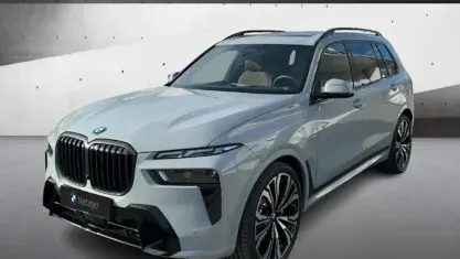 Neu BMW X7 Shadowline 352 PS (258 kW) 2025 Grau SUV