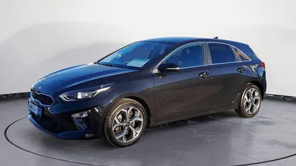 Gebraucht Kia Ceed Spirit 140 PS (102 kW) 2018 Schwarz Kleinwagen