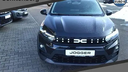 Neu Dacia Jogger Journey 110 PS (80 kW) 2026 Schwarz Van / Kleinbus