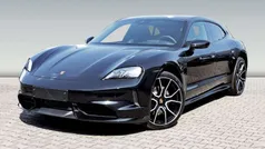 Tiefschwarzmetallic Gebraucht 2024 Porsche Taycan Sport Turismo Limousine | 113.900 € (Superpreis)