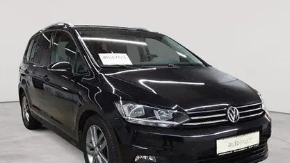 Gebraucht VW Touran Comfortline 150 PS (110 kW) 2020 Deep black perleffekt Van / Kleinbus