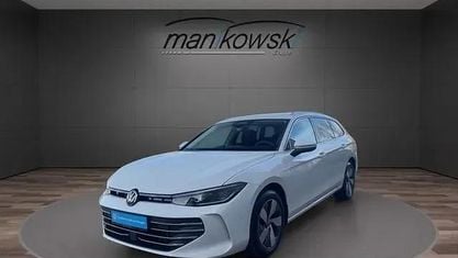 Używany VW Passat Business 150 KM (110 kW) 2025 Biały Kombi
