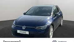 Atlantic blue metallic (blau) Gebraucht 2024 VW Golf VIII Life Limousine | 26.489 € (Fairer Preis)
