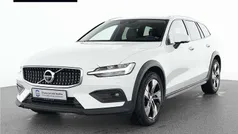 Gebraucht 2022 Volvo V60 CC Pro Kombi | 32.990 € (Fairer Preis)