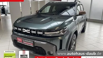 Zedergrün Gebraucht 2024 Dacia Duster Extreme SUV | 25.440 € (Fairer Preis)
