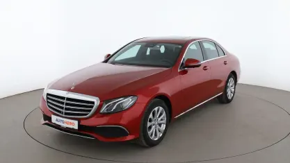 Gebraucht Mercedes E200 Exclusive 184 PS (135 kW) 2016 Rot Limousine