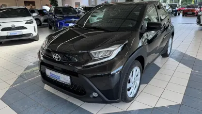 Gebraucht Toyota Aygo X 72 PS (52 kW) 2024 Schwarz SUV