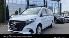 Bergkristallweiß Gebraucht 2025 Mercedes V220 Style Van / Kleinbus | 64.390 €