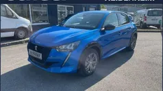 Blau/typ aussenverkleidung met Gebraucht 2023 Peugeot e-208 Allure Kleinwagen | 19.890 € (Superpreis)