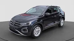 Deep black Gebraucht 2024 VW T-Roc Style SUV | 30.340 € (Guter Preis)