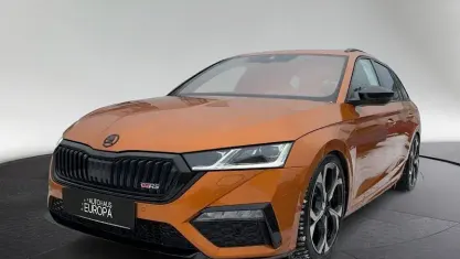 Second-hand Skoda Octavia RS 200 CP (147 kW) 2024 Portocaliu Break